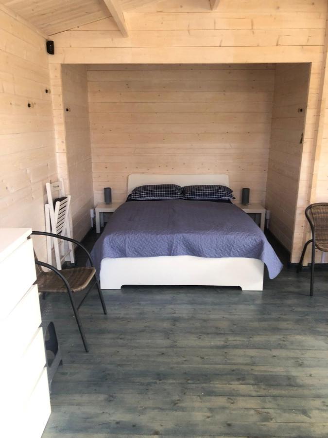 拉脱维亚 Womocamp Holzhuette 1酒店 外观 照片