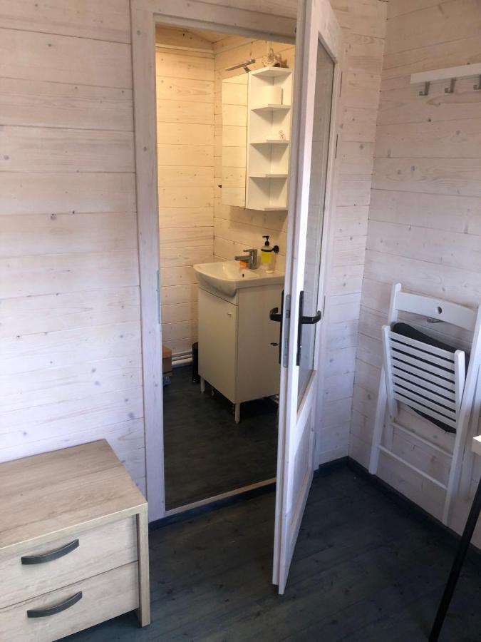 拉脱维亚 Womocamp Holzhuette 1酒店 外观 照片